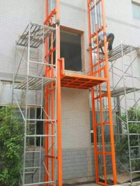南通優質升降貨梯廠家  海門貨梯維護保養及安裝維修