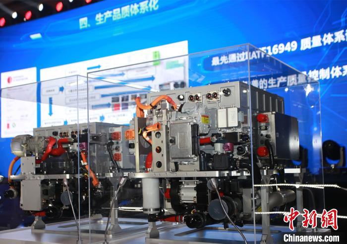 &ldquo;國鴻氫能&rdquo;鴻途G系列燃料電池新產品亮相廣東佛山。　程景偉 攝