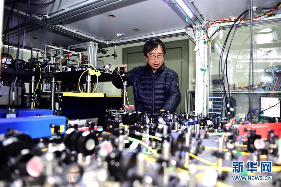 （在習近平新時代中國特色社會主義思想指引下&mdash;&mdash;新時代新作為新篇章&middot;習近平總書記關(guān)切事&middot;圖文互動）（2）探&ldquo;微觀世界&rdquo; 抓&ldquo;關(guān)鍵變量&rdquo;&mdash;&mdash;我國科學家與量子&ldquo;糾纏&rdquo;的故事