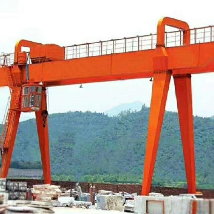 云南丘北縣門式起重機