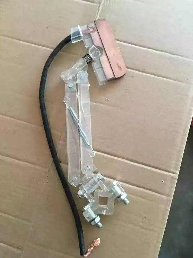 四級(jí)集電器