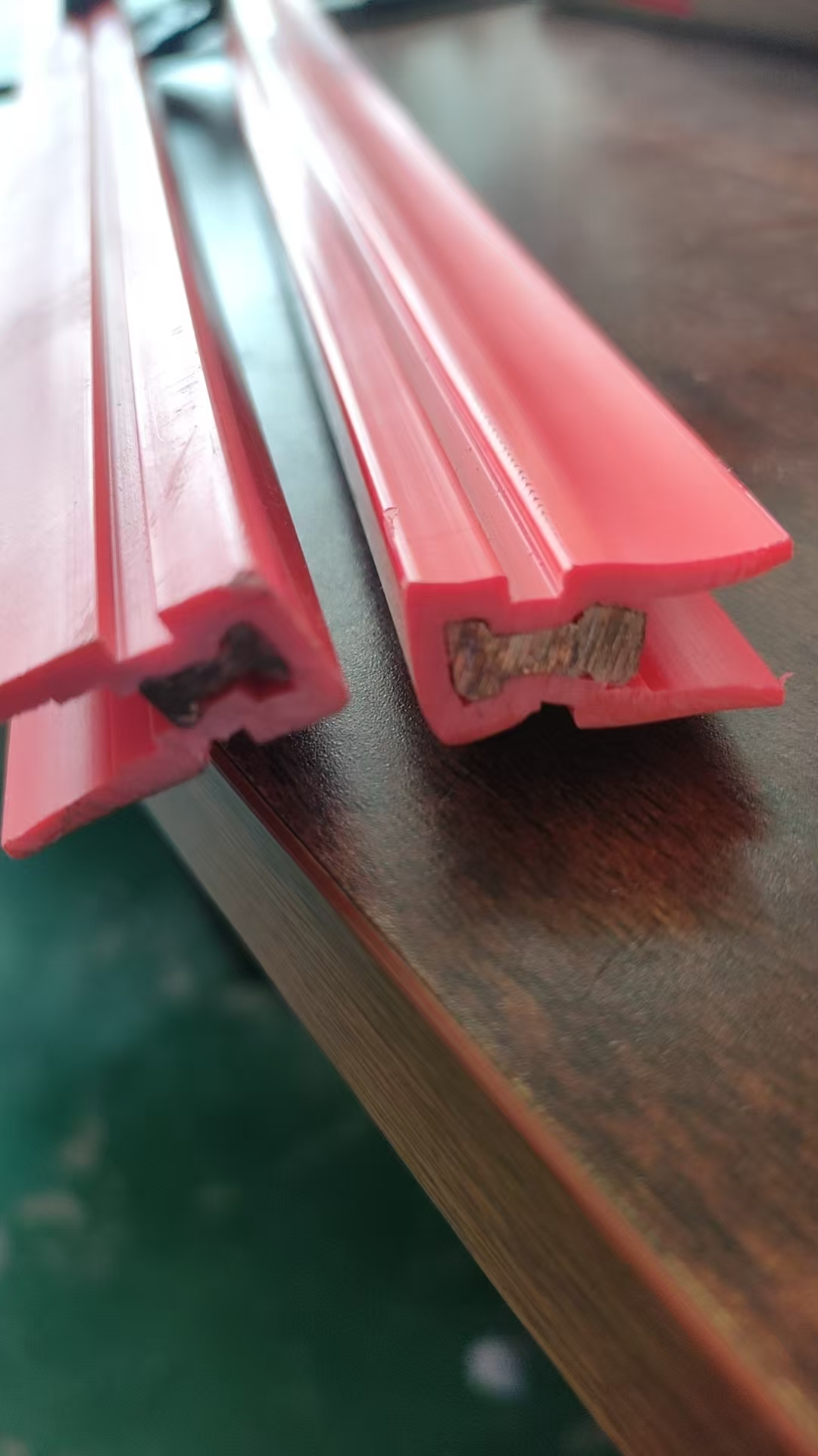 專業(yè)生產(chǎn)無接縫滑線